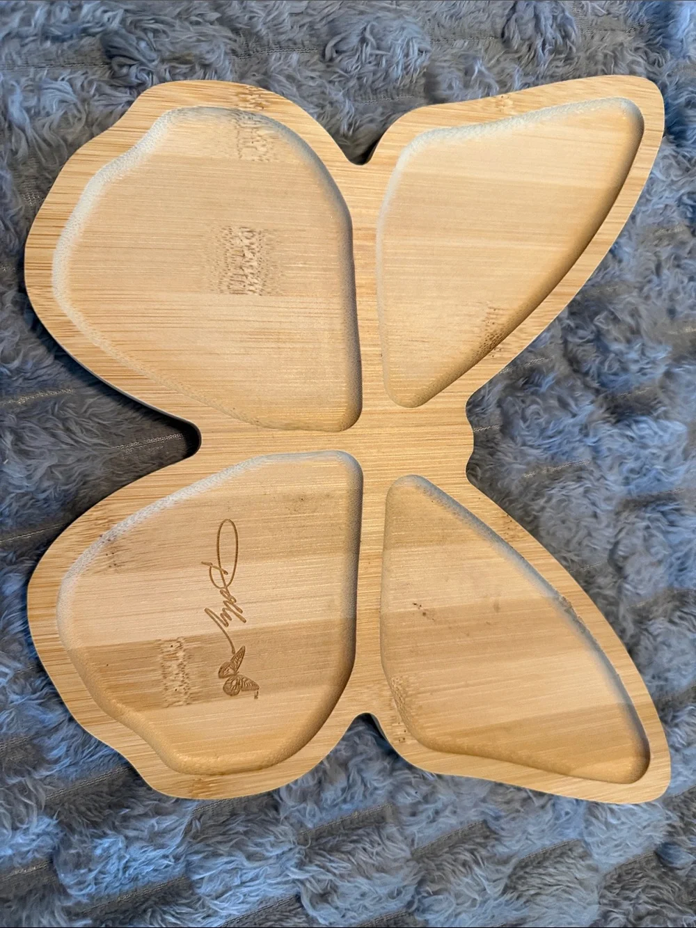Dolly Parton Bamboo Four-Leaf Serving Tray - Natural Wood
